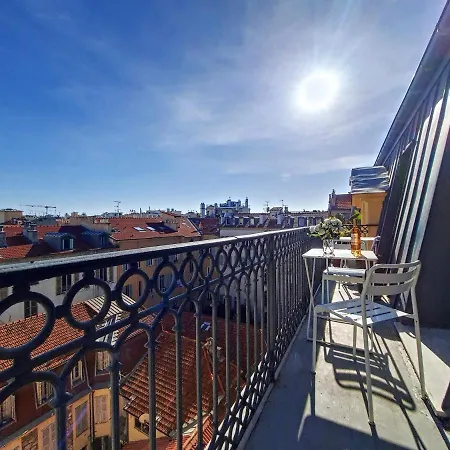 Nestor&Jeeves - Nice To Meet You - Central - Top Floor Exterior photo